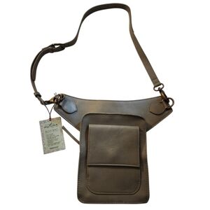 New, Artisian Bum Bag By Lang. Leather Crossbody Bag. Griege Color.